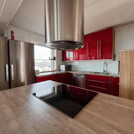 2-bedroom In With A View! 아파트