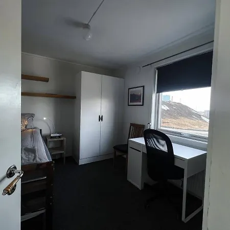 아파트 2-bedroom In With A View! 롱이어비엔